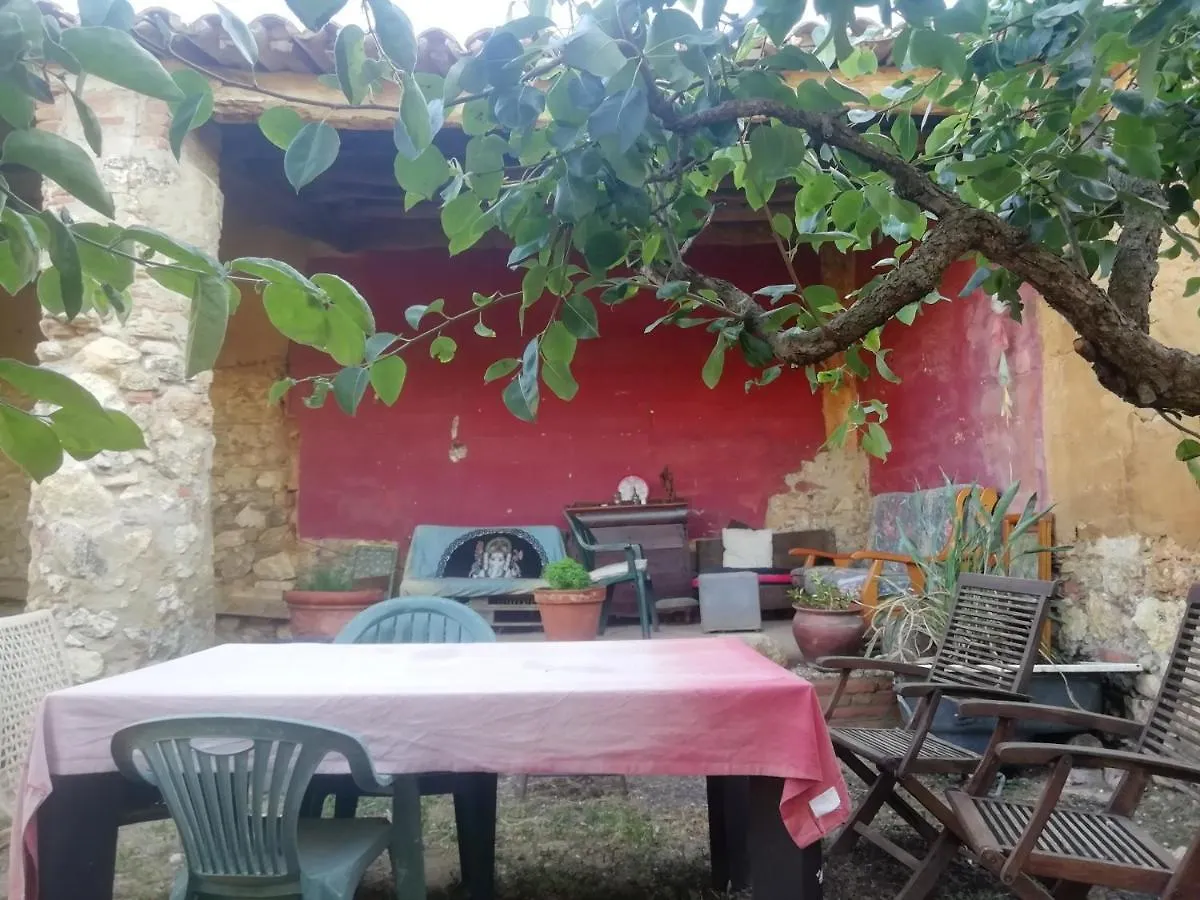 Country house Masia Cal Lari